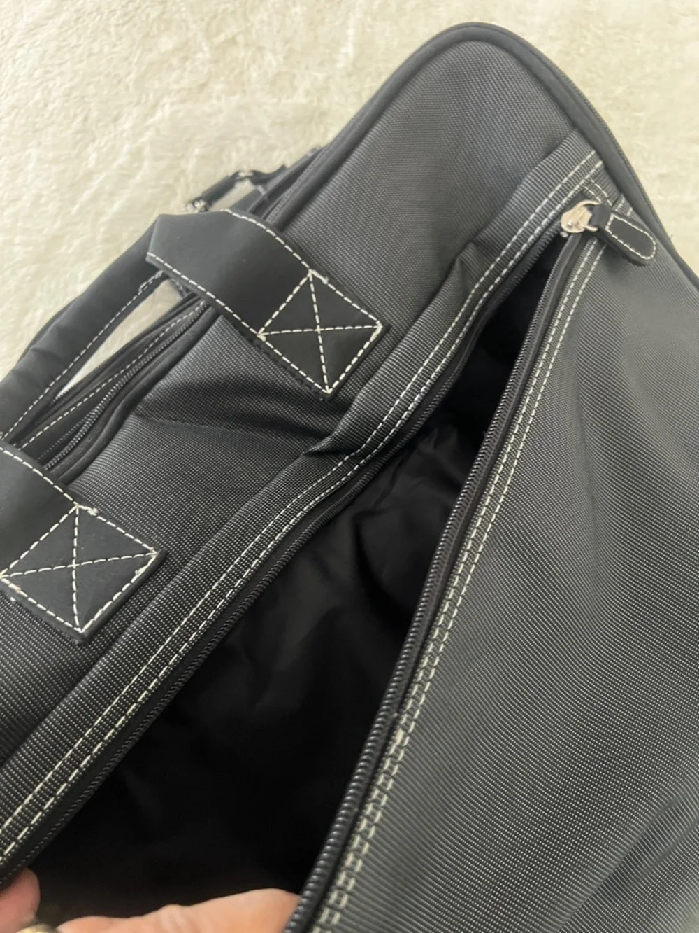 NEW unisex Targus Black Laptop Briefcase, extra wallet,Removable Shoulder Strap